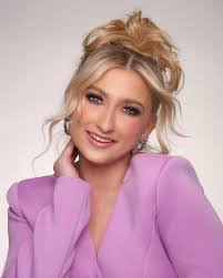 Angela Seifert's Instagram, Twitter & Facebook