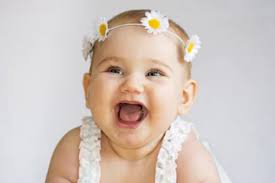 Aprila juga merupakan bentuk lain dari april yang mana nama ini cocok untuk diberikan sebagai nama anak perempuan lahir bulan april. Bunda Ini 7 Inspirasi Nama Bayi Perempuan Yang Lahir Di Bulan April Headline Co Id