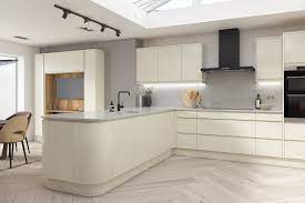 We offer a wide range slab doors, on high gloss, super matt, or texture, and with the grain book match option too. Buy Luca Gloss Alabaster Kitchen Doors At Trade Prices Diy Kitchens