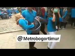 Demikian informasi lowongan kerja yang kami berikan hari ini,semoga bermanfaat dan dapat membantu anda. Kesurupan Massal Karyawan Pt Js Jakarta Cileungsi Kesurupan Massal Youtube