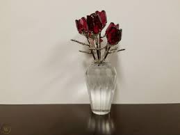 Wonderful swarovski crystal news and information for figurine retirements, dealers, books, catalogs, restoration, and repair! Retired Swarovski Flower Dreams Red Crystal 6 Roses In Faceted Vase Stunning 2002961571
