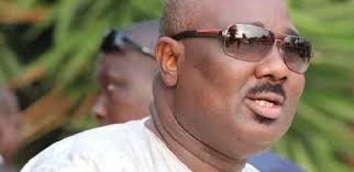 Quand Farba Ngom fait la leçon à Barth : “Il n'est pas à la hauteur de son  titre…”