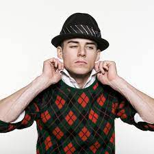 Fedoras turn men into incels and turn women gay. Fedoras Are For Jerks A History Of Awful Dudes In Awful Hats Vox