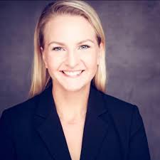 Leaving certificateeconomics, business studies, french , physics, classical studies, english, irish, maths. Helga Christina Jung Filialdirektorin Essen Lindenallee Deutsche Bank Ag Xing