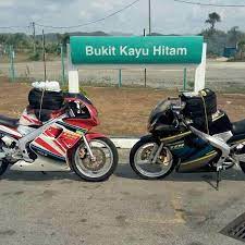 Apa tidaknya, rekabentuknya cukup cantik dan amat memuaskan hati. Yamaha Tzm 150 Poi Garage Specialist Yamaha Tzm Facebook