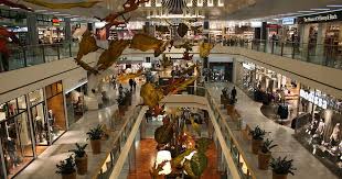 Balexert est un centre commercial situé à vernier dans le canton de genève, en suisse. Signe Des Temps Migros Met En Vente Un Grand Centre Commercial Zurichois Rts Ch Autres Cantons