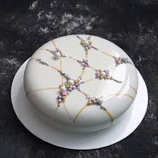 Spiegelkuchen Zuckerperlen Zahnstocher Dekorieren Glnzender Mirror Rezept Berzug Glasur Torte Mal Mirror Glaze Cake Recipes Mirror Glaze Mirror Cake