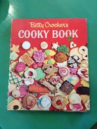 Long Before Pinterest And The Food Network There Was Betty Crocker When It Came Time For Christm Russian Tea Cakes Recipe Betty Crocker Cookies Betty Crocker