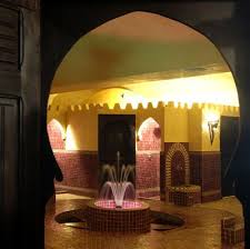 Le Hammam Les Cent Ciels Ce Sont Deux Adresses A Paris Et Boulogne Au Menu Rituel D Orient Autour D Un Bain De Vapeur Hammam Les Cents Ciels Hammam Sauna