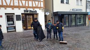 Finden sie hier die baufinanzierungsanbieter der bw bank in ihrer region! Putzaktion Zum Neujahr 2018 In Weil Der Stadt Leonberg Und Renningen Ahmadiyya Muslim Jamaat Deutschland