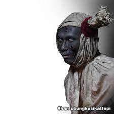 Hantu bungkus ikat tepi (2015). Sshhhh Hantu Bungkus Ikat Tepi Kat Pawagam Mulai April 9 2015