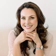 It's a new week, and 7 Cups is still listing therapists' profiles without  permission -- and worse, creating the false impression that you can message  all of those therapists directly.