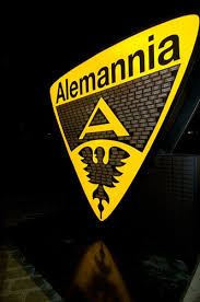 Here you can download alemannia aachen vector logo absolutely free. Fan Wappen Offiziell Eingeweiht Profis Nachrichten Aktuelles Alemannia Aachen