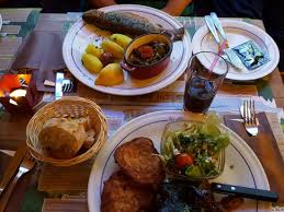 Pour Manger Une Crepe Et Boire Un Cafe Avis De Voyageurs Sur Les Rives Du Lac Gerardmer Tripadvisor