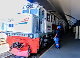 Jadwal kereta dari jakarta ke malang. Kai Tutup Sementara Rute Kereta Api Relasi Malang Jakarta