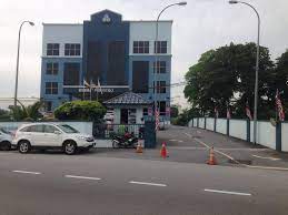 The social security organization, better known as socso, also goes by another name, which is pertubuhan keselamatan sosial (perkeso). Jeremy Chuah En Twitter Mkula Wisma Perkeso Ipoh Dah Kurang Tempat Parkir Masih Letak Kon Di Depan Pintu Masuk Mana Rakyat Mau Parkir Http T Co 74yklb8hsu