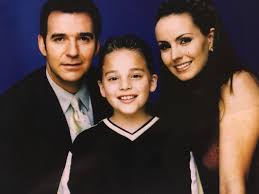 5 years ago5 years ago. Mientras Veias Sonreir A Danna Paola En La Pantalla Ella Se Moria De Terror En La Telenovela