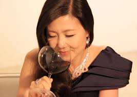 Herald Interview] Wine master Jeannie Cho Lee talks pairing for Asian  palate