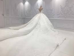 Marian rivera's wedding gown by michael cinco #dongyanwedding a month or two ago, marian rivera revealed. All The Hollywood Celebrities Michael Cinco Has Dressed