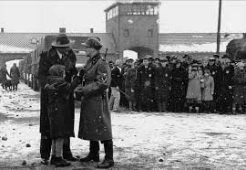 Allah herkesi ırk ayrımından uzak etsin. Schindler S List At 25 Looking Back On Spielberg S Defining Holocaust Drama Schindler S List The Guardian