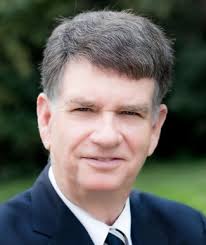 14 Pine Valley Dr, Saint Louis, MO 63124