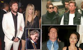 The top gun star speaks highly of former flame cher in his new memoir, i'm your huckleberry, and reveals how she helped him get. Val Kilmer Fondly Recalls Flings With Angelina Jolie And Cindy Crawford In His New Memoir Daily Mail Online