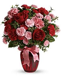 The flowers are the same quality (poor). Affordable Budget Friendly Valentine S Day Flowers Teleflora