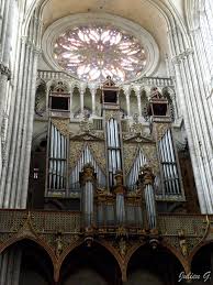 france picardie la cathedrale d amiens cathedrale cathedrale romane art gothique