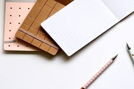 Enlevez une tache de stylo avec un linge imbibé d'un mélange à part égale de vinaigre et d'alcool à 70°. Comment Enlever Une Tache De Stylo Sur Du Cuir Amapa