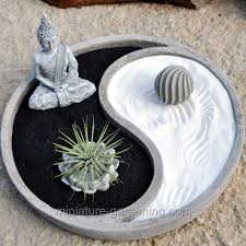 Nouvelle Photo Style Petit Jardin Zen Mini Jardins Japonais In 2020 Zen Garden Diy Miniature Zen Garden Mini Zen Garden
