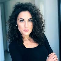 PDF) Dai circoli letterari alla McInformation. Come cambia la produzione e  il consumo di notizie nell'ambiente disintermediato dei social network.