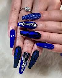 Find out some of the causes of. Stunning Dark Blue Nails To Rock This Fall Kaynuli