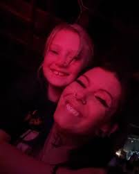 Kristin Bare's Instagram, Twitter & Facebook