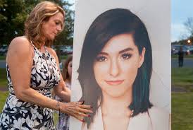 Mourners say goodbye to Christina Grimmie