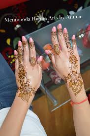 Bridal Design With Initials Of Bride And Groom And The Name Of The Brides Mother Bridal Designs Bride S Mother Henna Designs