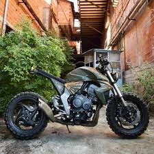 62 Idees De Tmax Yamaha Tmax Yamaha Coiffure Homme Tres Court Fille De Scooter