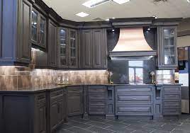 Our brampton kitchen cabinets features the following: Showroom Brampton Kitchen