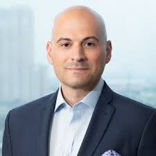 Shane Maze's Instagram, Twitter & Facebook