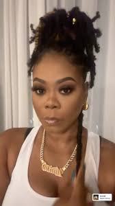 I know y'all love when I do #ClairHuxtable❤️🙌🏽🤣 I'm just tryna help all  of us get thru these trying times yes!