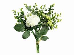 Still, christmas bouquets to russia are always in high if you're sending christmas bouquets to your romantic partner, roses are always the most popular. Best Christmas Flower Bouquets And Plants To Send To Your Loved Ones Mirror Online