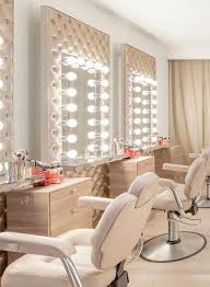 5 Azioni Per Affrontare Settembre Nel Migliore Dei Modi In 2020 Salon Interior Design Salon Interior Salon Decor