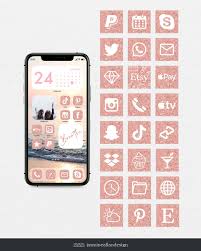 Ios 14 Rose Gold Glitter Aesthetic Icon Set 166 Icon Set App Icons Facebook Pinterest Iphone Apps Social Media Graphics Apple Apps In 2021 Apple Apps Gold App Iphone Apps