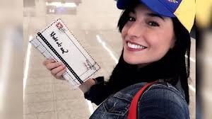 Alejandra Oraa disfruta del beisbol venezolano