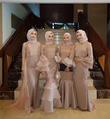 Desain baju tidak harus punya ke ahlian dalam photoshop, anda bisa design baju dengan sangat mudah dan simple kapanpun dimanapun. Desain Baju Perpisahan