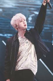 jin bts おしゃれまとめの人気アイデア pinterest نوره القحطاني ジンニム じん ジン