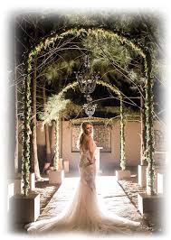 Woodsgate offers space graciously accommodates for 75 to 150 guests. Lavandou Elegant Wedding Venue