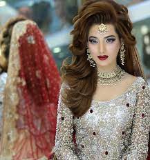 Bridal Makeup N Hairstyling By Kashif Aslam At Kashee S Beauty Parlour Pakistani Bridal Hairstyles Pakistani Bridal Makeup Bridal Makeup Looks