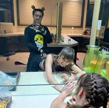 Rapper postet Kuss-Foto mit Porno-Star! -