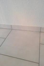 Pvc boden auf fliesen verlegen bodenverlegung aller art bodenbelag von pvc belag auf fliesen verlegen photo fussbodenheizung belag bodenbelag kleben legen groa pvc auf fliesen von pvc belag auf fliesen verlegen photo pvc boden auf fliesen verlegen bildquellepvc avinyl mm fliesena von pvc belag auf fliesen verlegen photo vinylboden auf … Wollen Laminat Uber Fliesen Legen Lassen Wie Machen Wir Das Mit Den Kanten Mit Bild Handwerker Bodenbelag