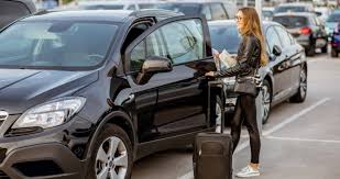 Knowing the different benefits and nuances of credit card car rental insurance is important in deciding which credit card to use for your auto rental coverage. 8 Things To Know About Credit Card Rental Car Insurance Financebuzz